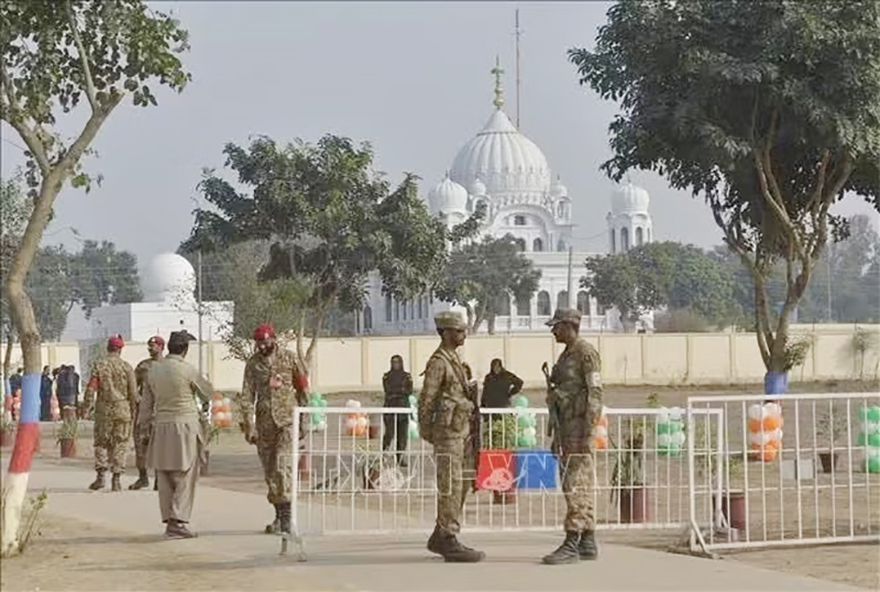 Ấn Độ và Pakistan triệu đại biện sau sự cố biên giới

